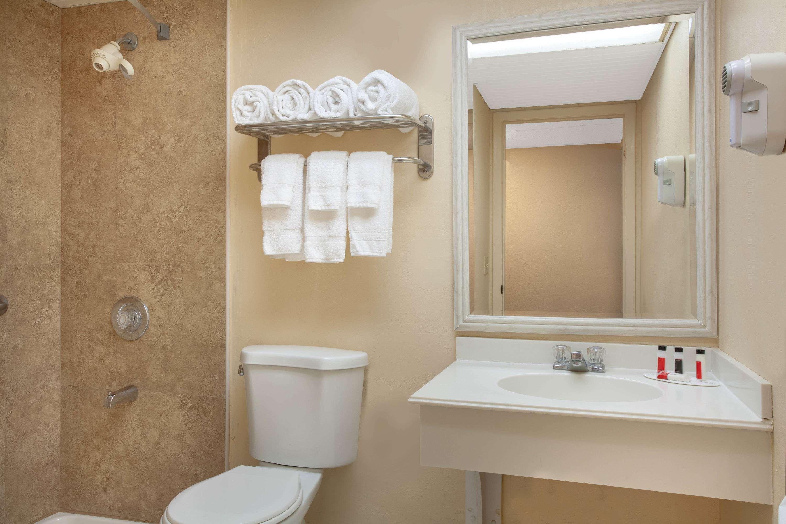Space Coast Hotel Titusville-Kennedy Space Center Ngoại thất bức ảnh