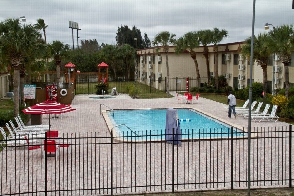 Space Coast Hotel Titusville-Kennedy Space Center Ngoại thất bức ảnh